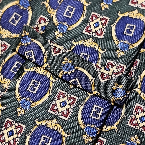 FENDI TIE - Picture 5 of 14